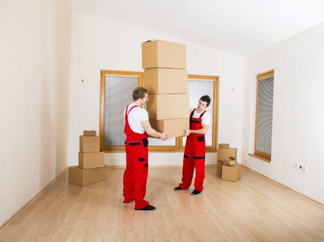 Organised relocation process with furniture and cartons